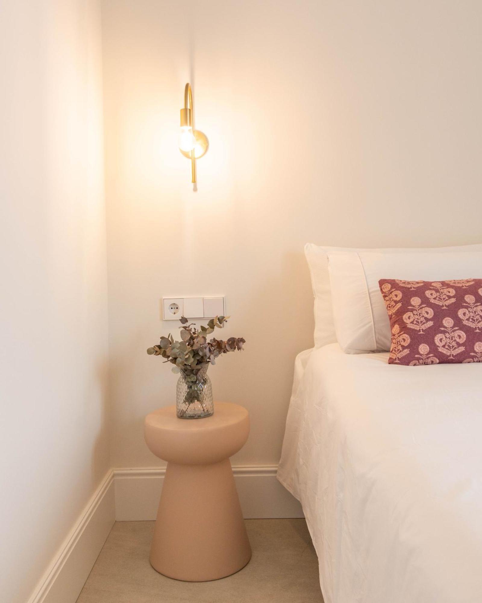 Betis Suites-La Campana Sevilla Exteriör bild