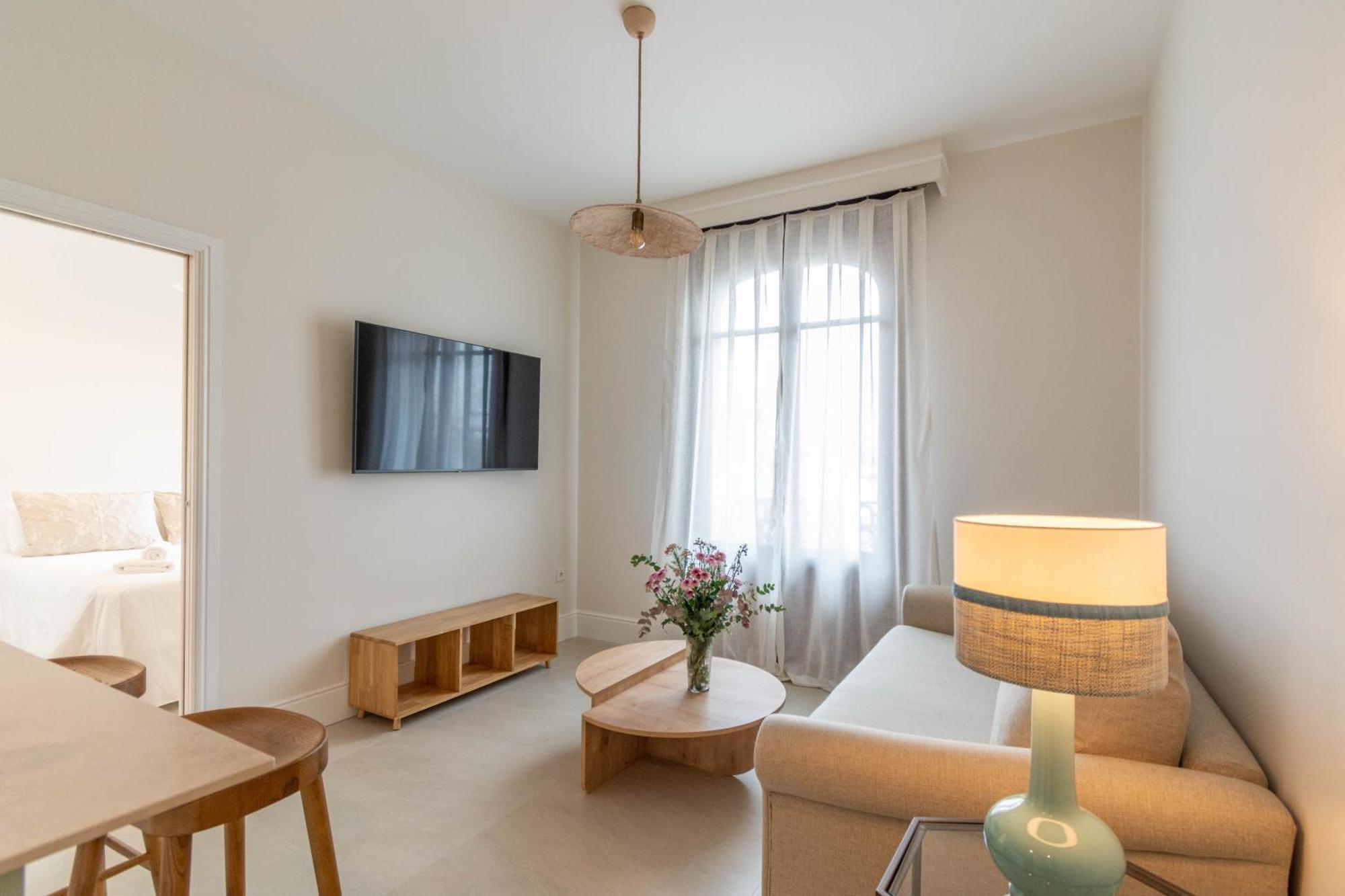 Betis Suites-La Campana Sevilla Exteriör bild