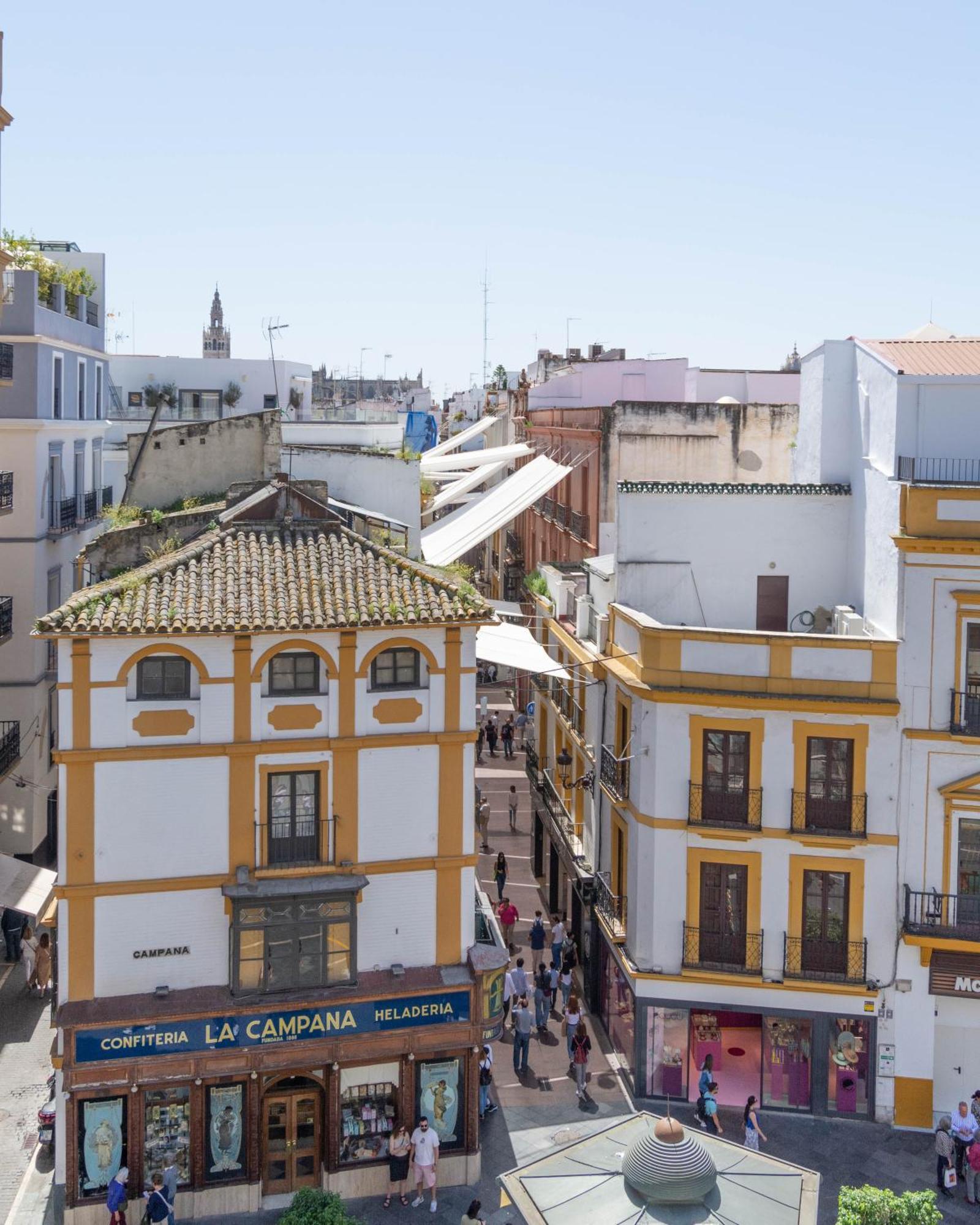 Betis Suites-La Campana Sevilla Exteriör bild